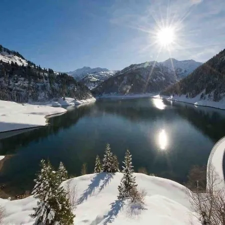 Val Blanc 2 * Areches